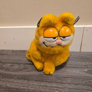 Vintage Dakin Garfield Plush